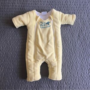 Merlins Magic Sleep Suit Size Small (3 - 6m)